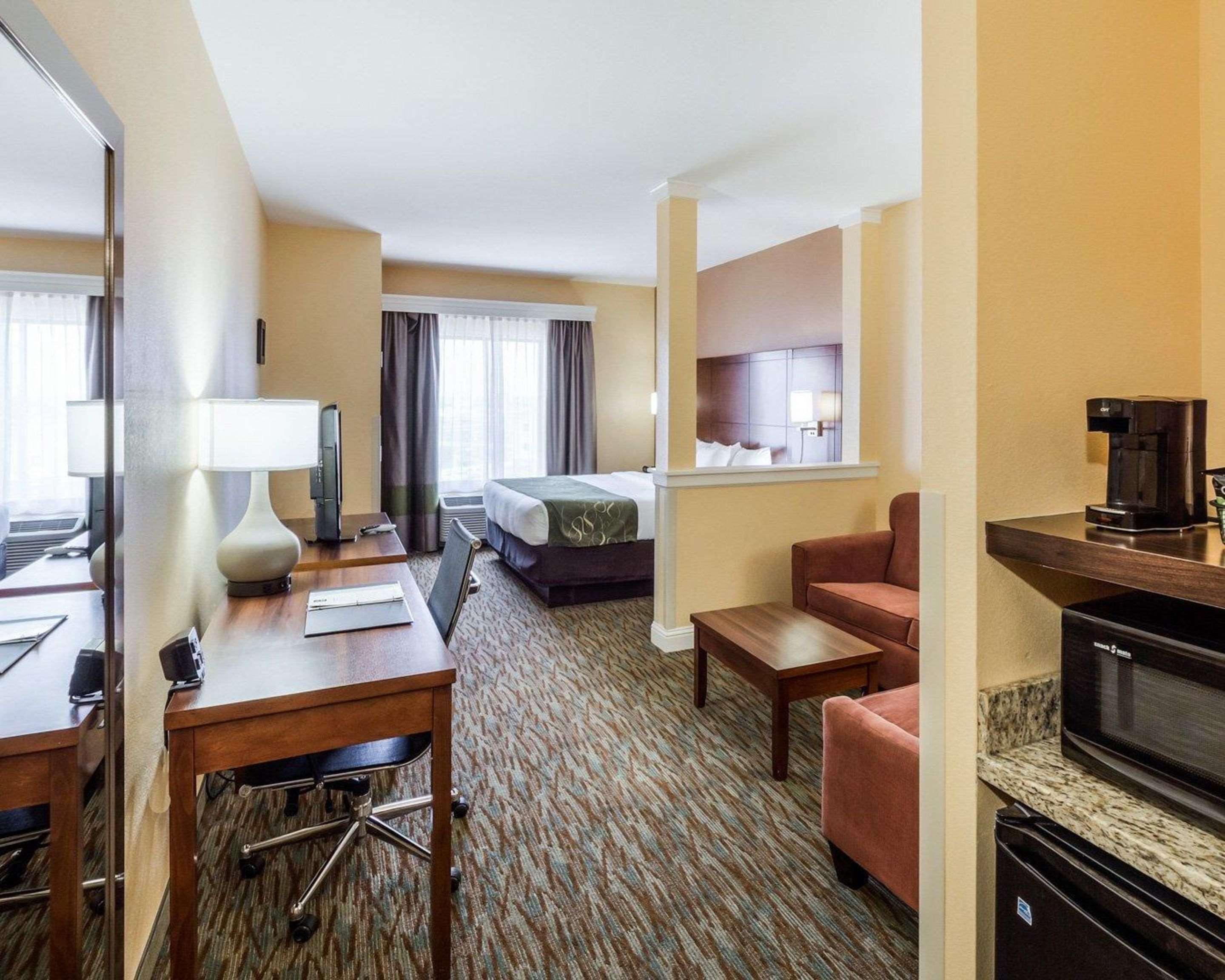 Comfort Suites Cotulla Near I-35 מראה חיצוני תמונה